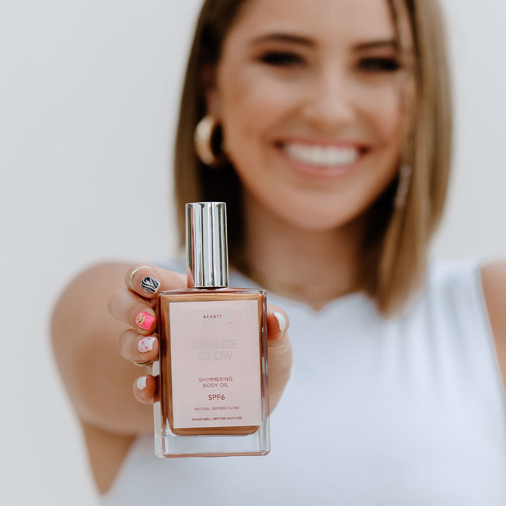 Bronze Glow Shimmer Body Oil Tay Beauty Co